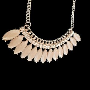 Nude Crystal Collar Silver Necklace